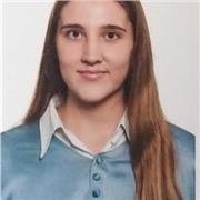 Graduada en Magisterio y Pedagogía. Máster en en Trastornos del Lenguaje y Audición